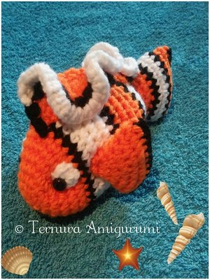 cover image of Crochet pattern of Nemo, clownfish